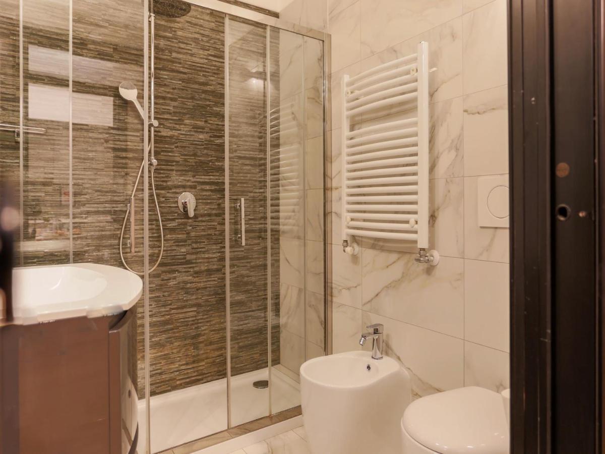 The Best Rent - Modern Apartment In The Center Милан Экстерьер фото